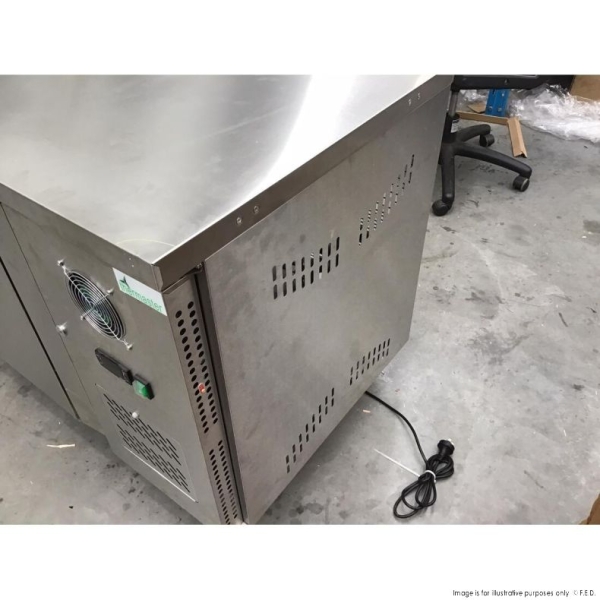 GN2100TN F.E.D TROPICALISED 2 Door Gastronorm Bench Fridge - Image 3